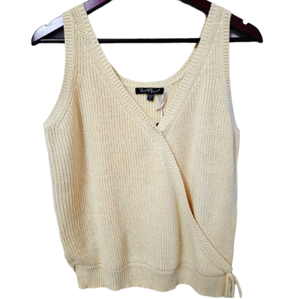 Velvet heart Knitted Sleevess. Size Small with Tag